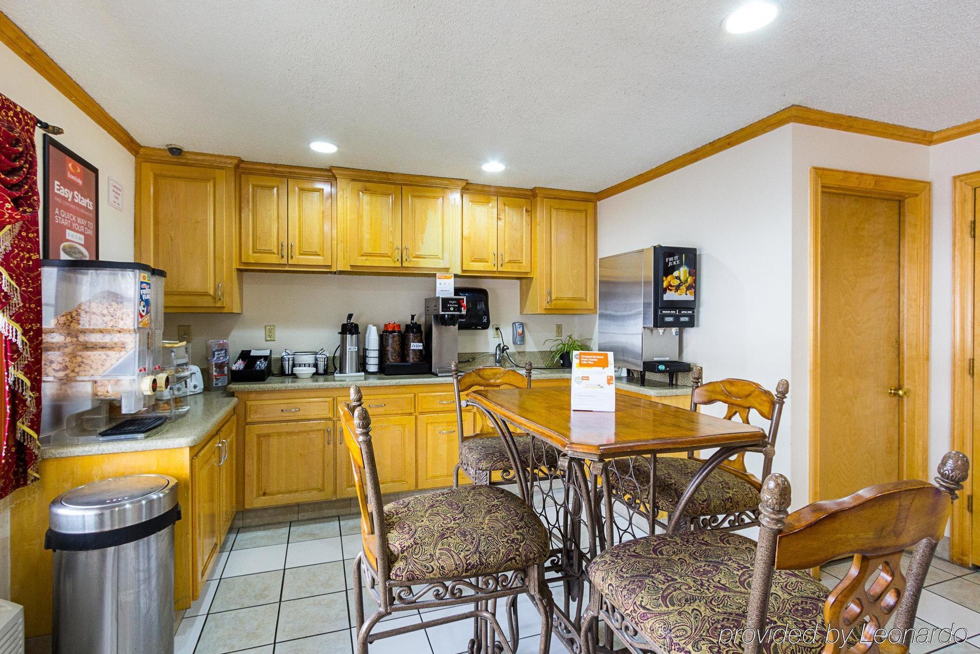 Rodeway Inn West Dodge 오마하 외부 사진