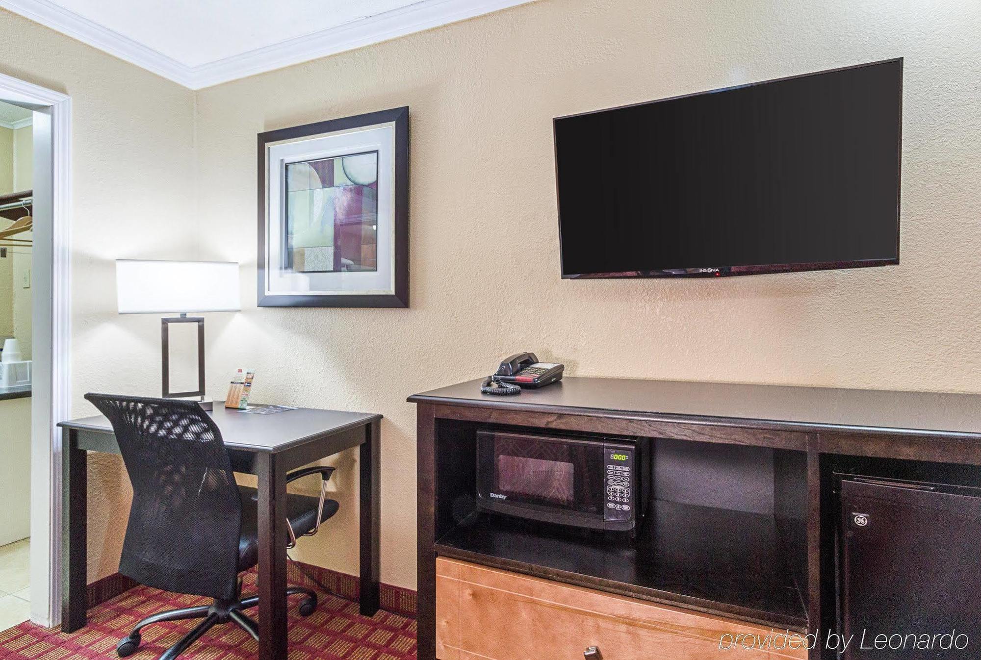 Rodeway Inn West Dodge 오마하 외부 사진